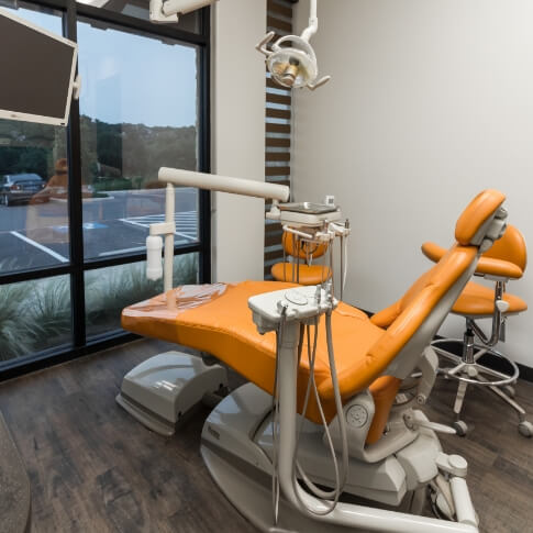 Dental treatment room